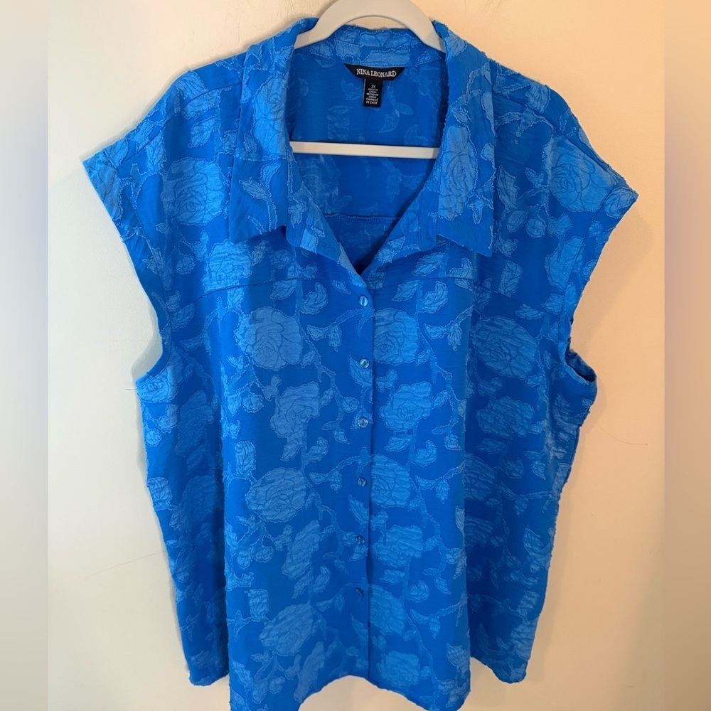 Nina Leonard blue sleeveless button down floral monochrome top size 3X